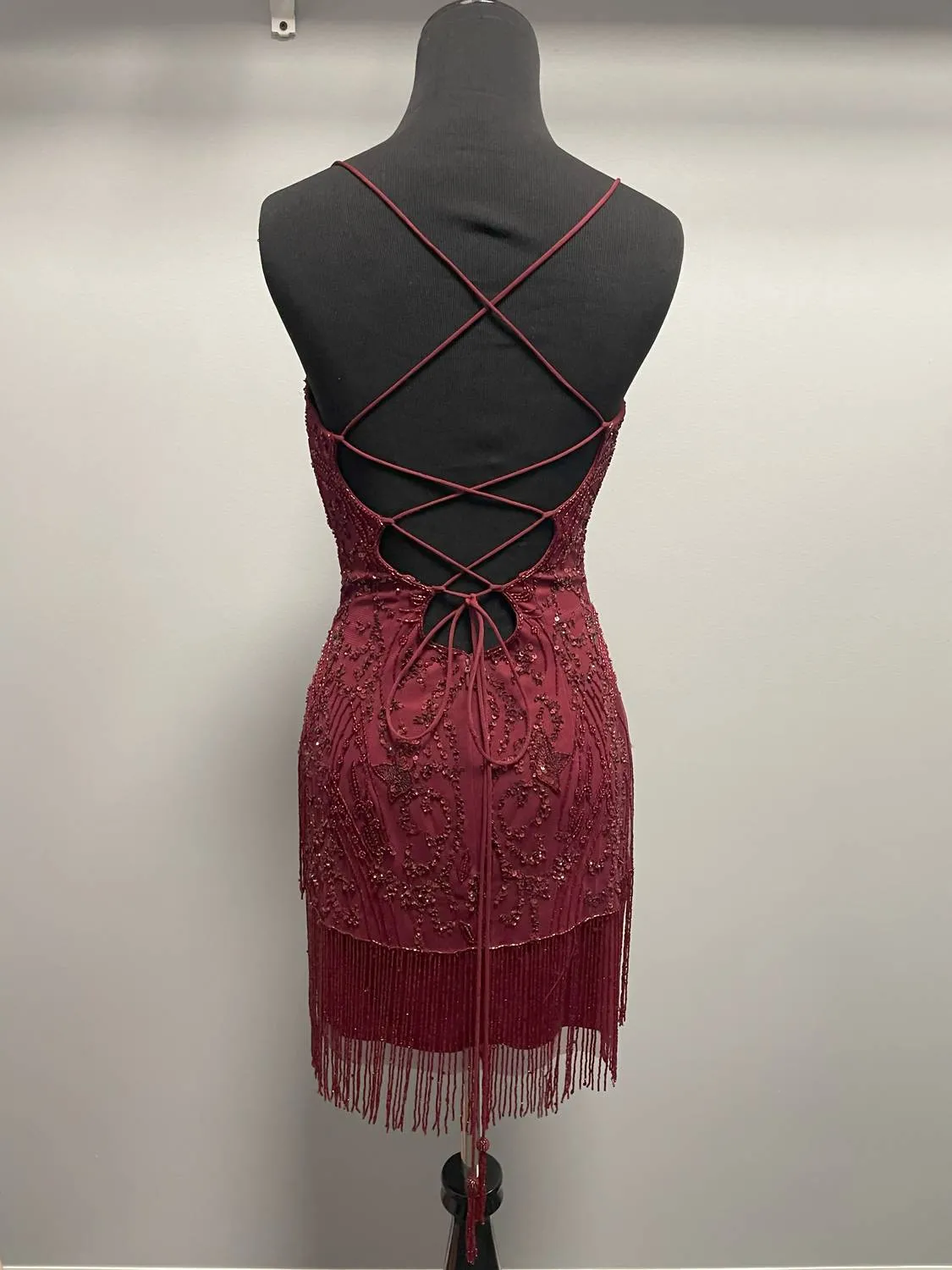 Alyce Paris - Bead Fringed Sheath Cocktail Dress