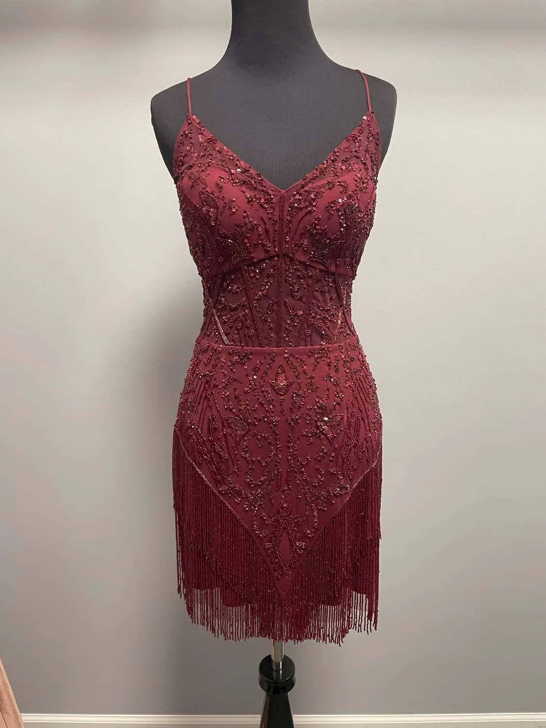 Alyce Paris - Bead Fringed Sheath Cocktail Dress