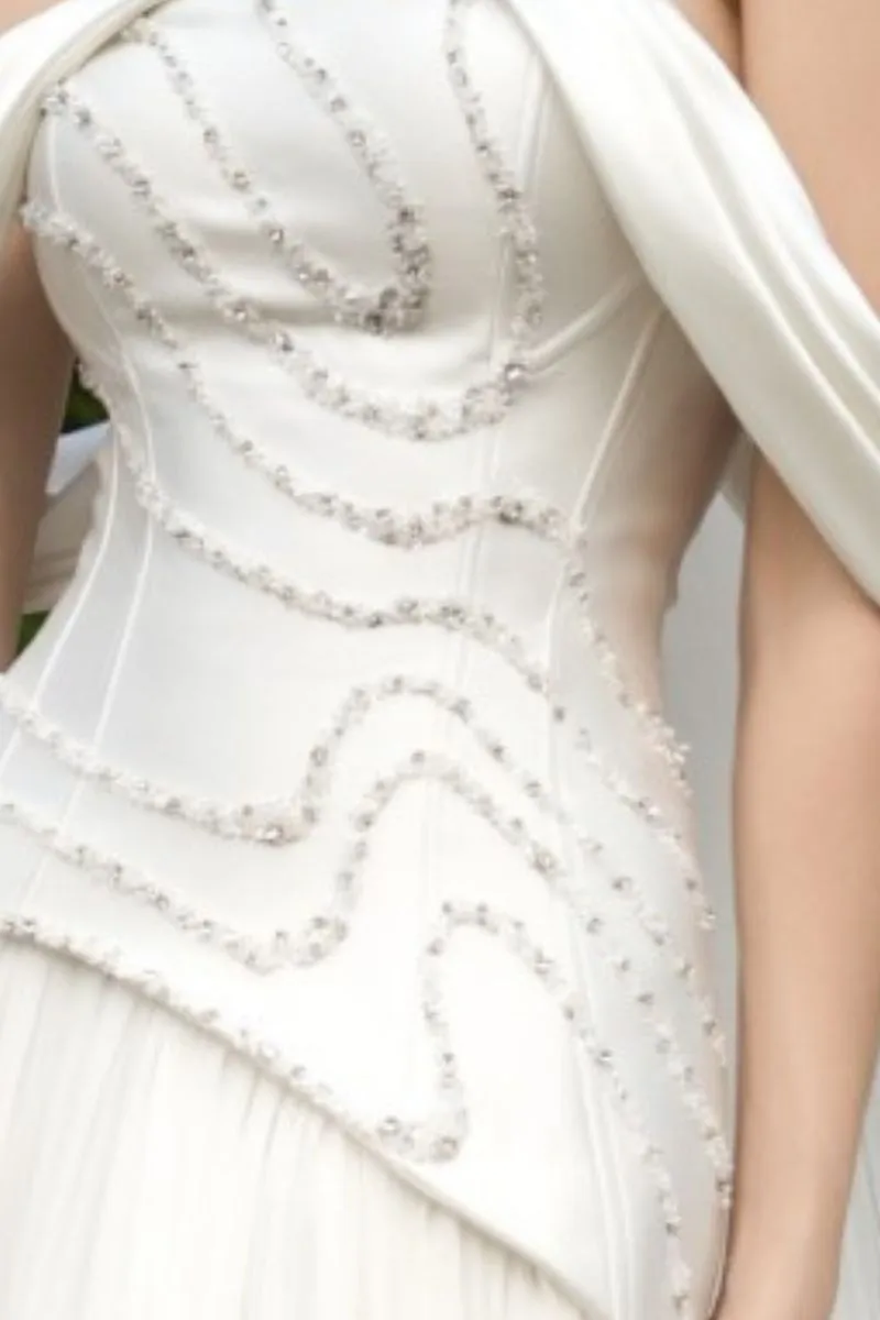 CULT MIA X 21SIX HELENA TAFFETA PLEATED GOWN