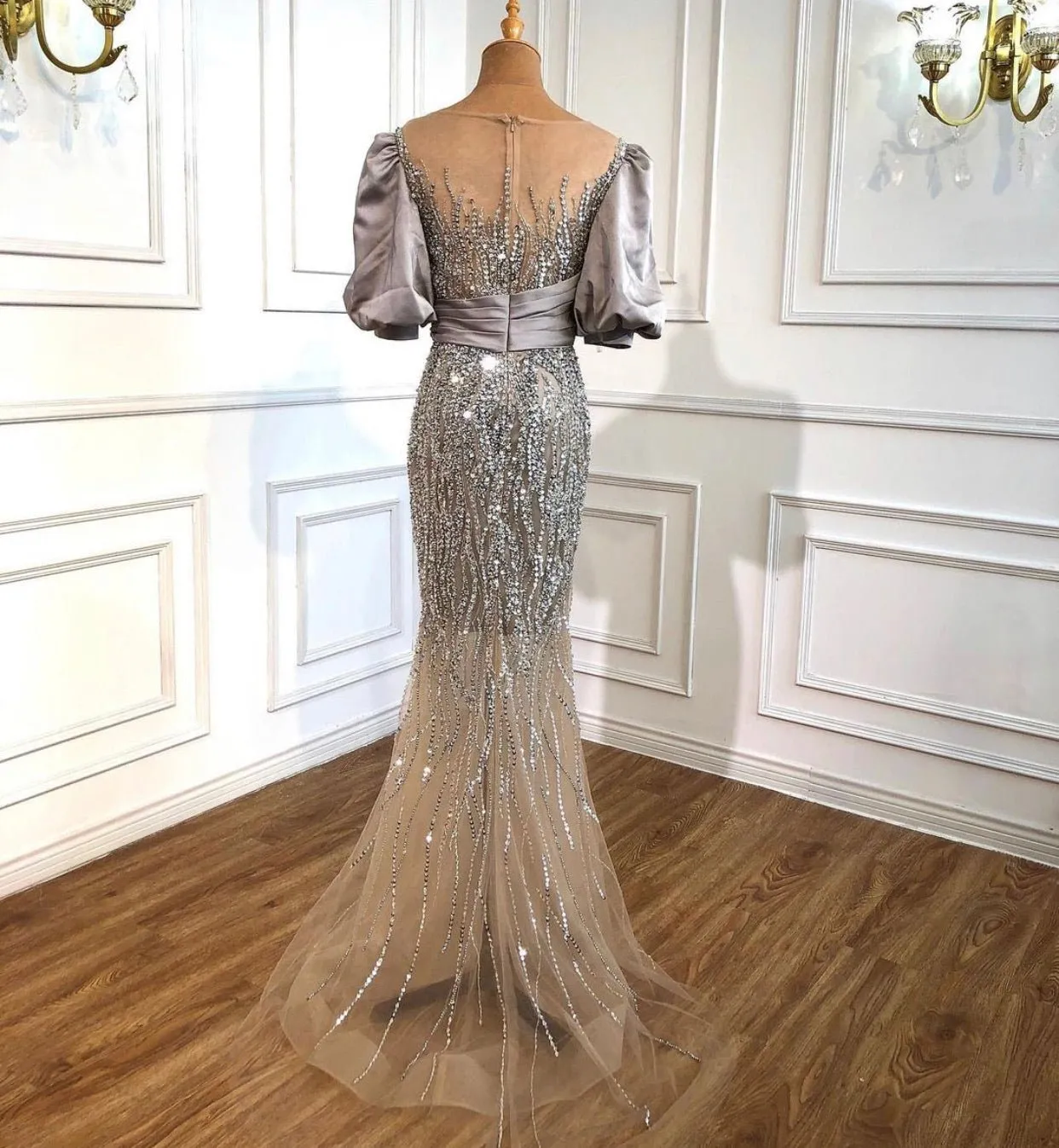 Keya Elegant Mermaid Evening Dress With Half Puff Sleeves