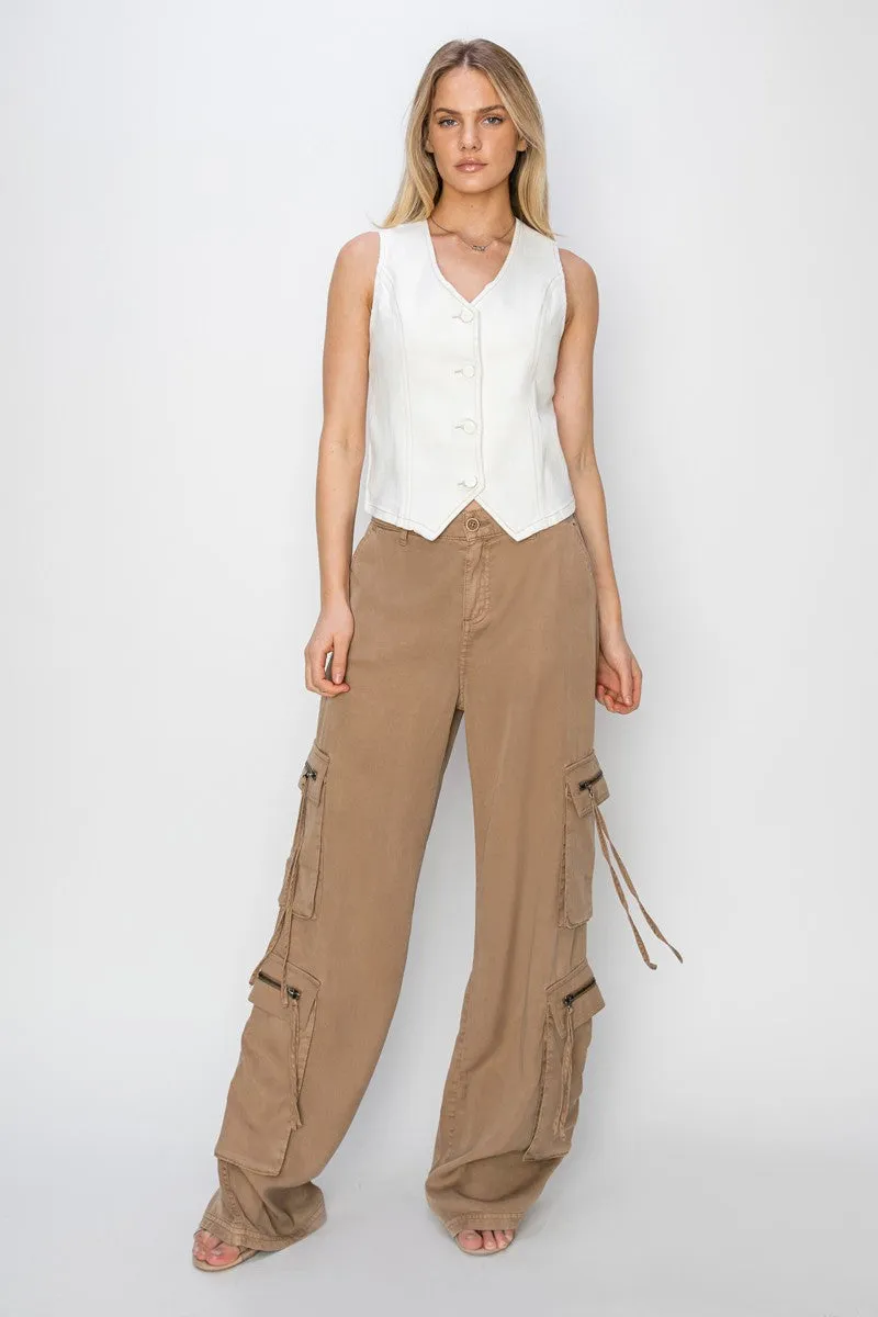 White V-Neck Button-Down Vest – Tailored Cotton Sleeveless Top